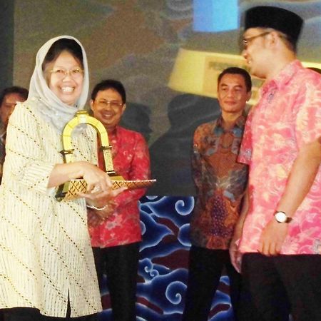 Rumah Tawa Hotel Syariah บันดุง ภายนอก รูปภาพ