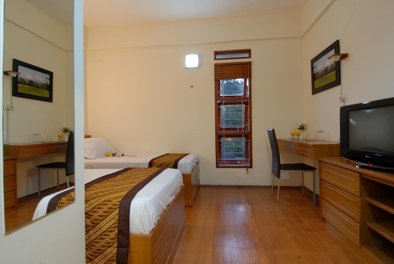 Rumah Tawa Hotel Syariah บันดุง ภายนอก รูปภาพ