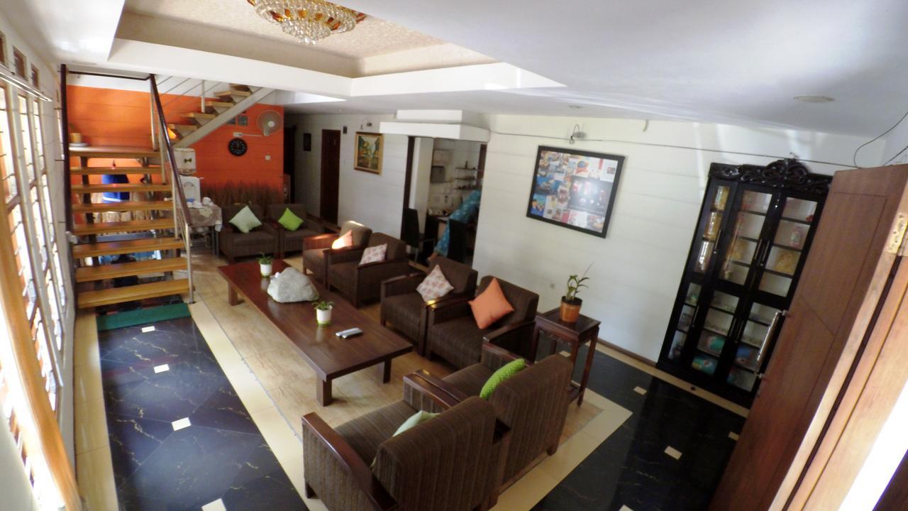 Rumah Tawa Hotel Syariah บันดุง ภายนอก รูปภาพ