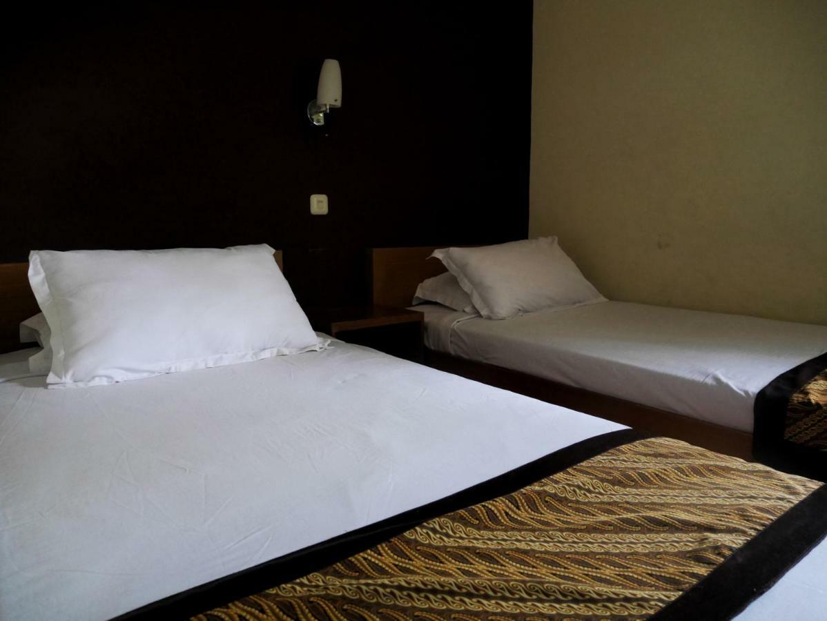 Rumah Tawa Hotel Syariah บันดุง ภายนอก รูปภาพ